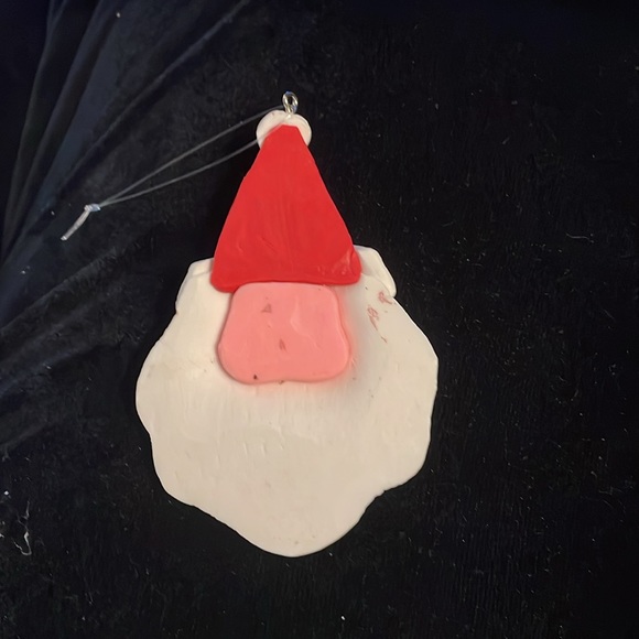 Silicone Santa head ornament - Picture 2 of 2
